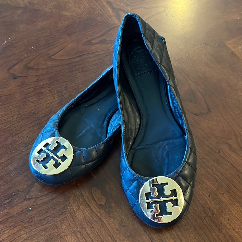 Tory Burch semi new in a very good condition